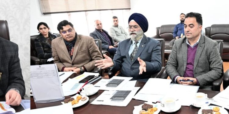 Secy IT chairs meeting on Meghraj Cloud Services