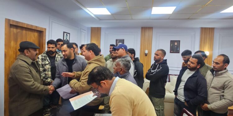 Deputy CM extends Lohri greetings;