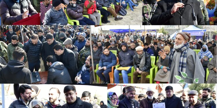 DC Ganderbal chairs Public Outreach Programme at Kijpara, Kangan