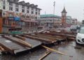 Heavy Snowfall, Gusty Winds disrupt Power Supply across Kashmir; KPDCL Restores 80% Network