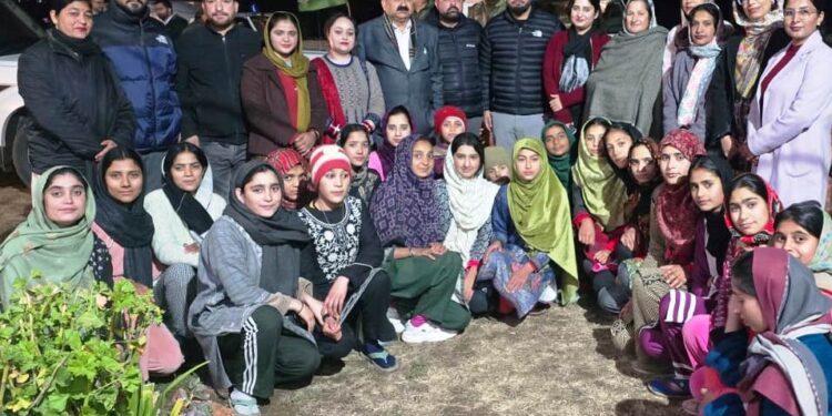 DC Poonch visits children homes on Republic Day