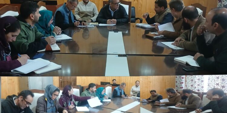 ADDC reviews implementation of Mission YUVA in Kulgam District