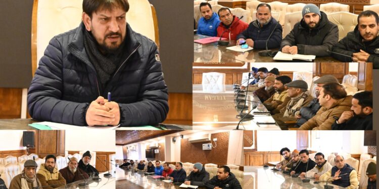 ADC Kulgam reviews annual Urs arrangements of Hazrat Syed Noor Shah Wali Bagdadi (RA) Kund