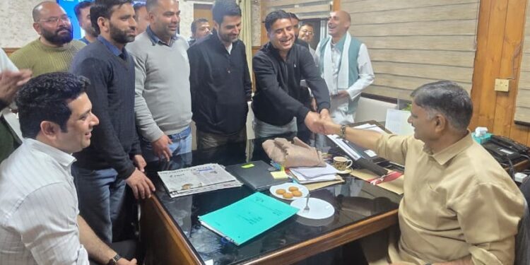 Rehbar-e-Janglat employees’ delegation meets Javed Rana