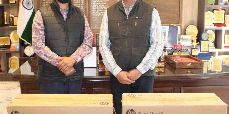 DC Doda hands over computers to GMS Saras Kastigarh