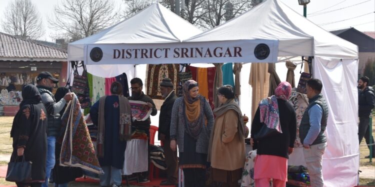 H&H Deptt Kashmir organizes Trainee Products’ sale at Kashmir Hatt Srinagar