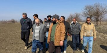 Director Agriculture Kashmir visits Seed Multiplication Farm Padgampora to asses ongoing activities