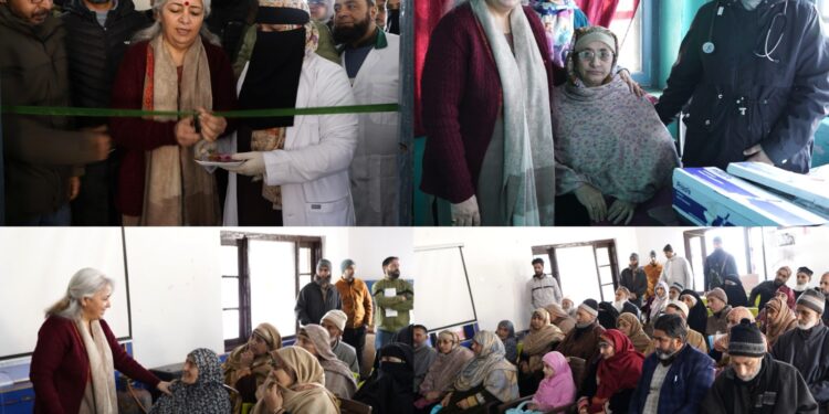 DC Bandipora Inaugurates Vaccination Drive for Haj Pilgrims