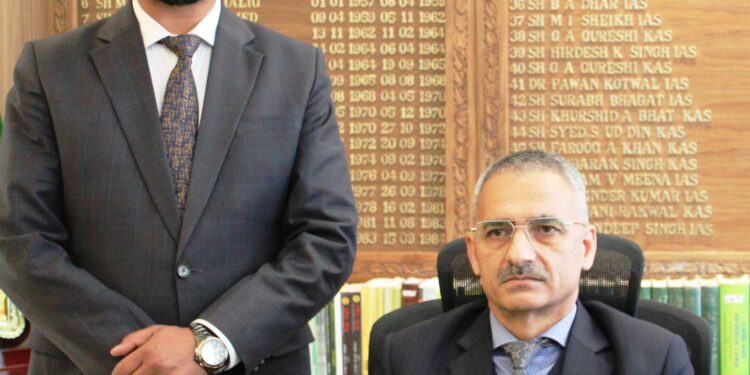 Krishan Lal takes over as Deputy Commissioner Doda