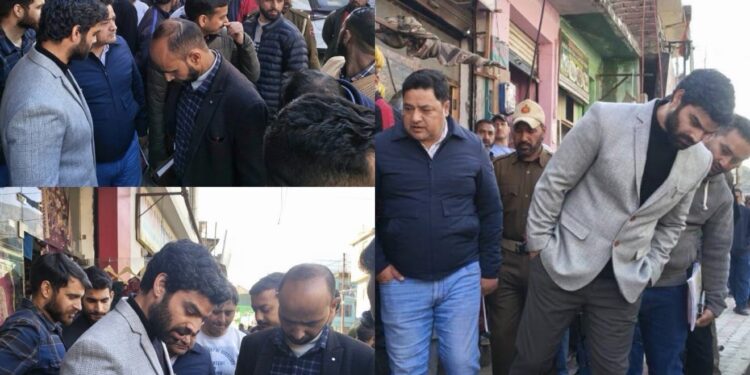 SDM Thathri inspects Civic Works; sets firm deadlines