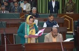 Teacher posts vacant due to freeze: Govt