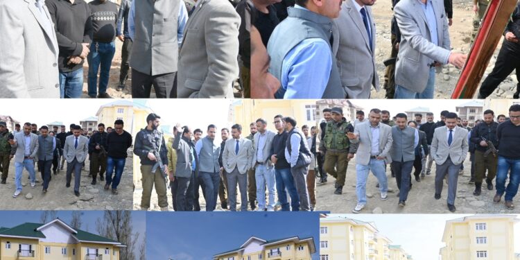 DC Kulgam visits Mirhama; inspects construction of transit accommodation for Migrant Employees