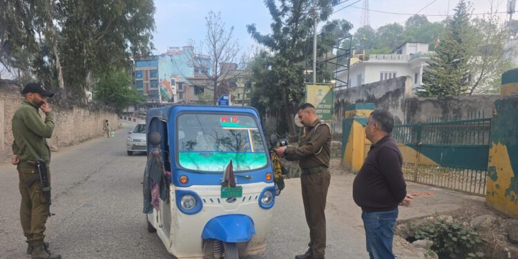 MVD Rajouri conducts traffic enforcement drive
