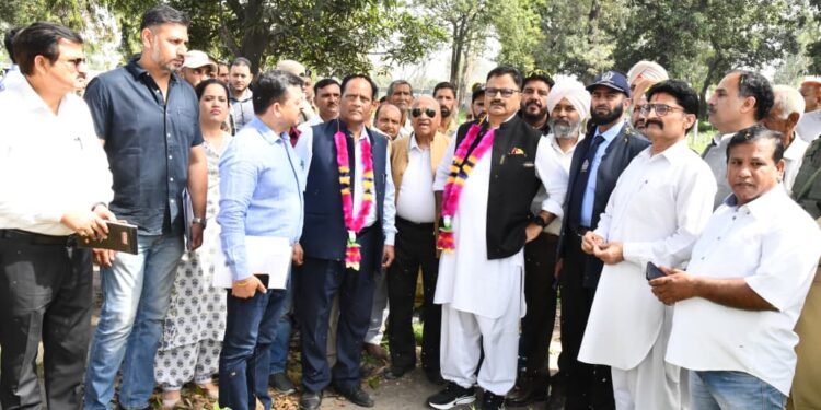 Rana inspects desilting of canals; emphasizes timely completion, community involvement