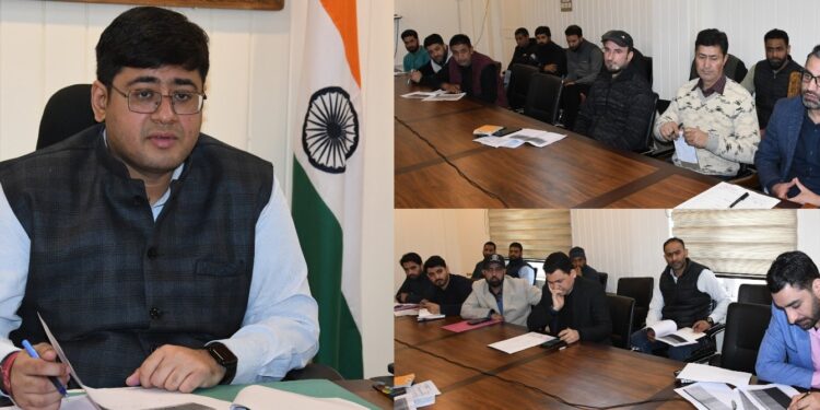 DC Ganderbal reviews progress of digitization of revenue records