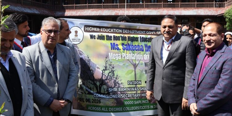 Higher Education department carries massive plantation drive across J&K