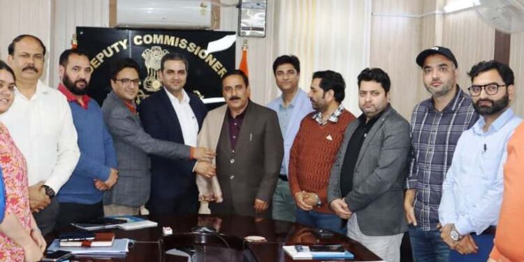 CEO Ramban accorded farewell on superannuation