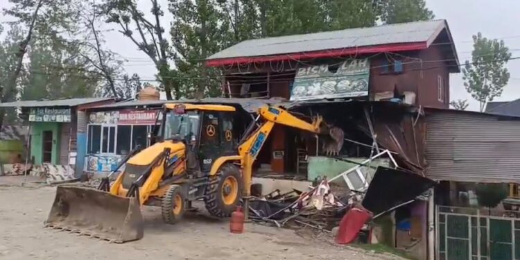 District Admin Anantnag goes tough on NDPS Act violators, demolishes illegal properties of drug peddlers built on State Land