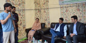 Shantmanu visits Budgam, reviews process of ongoing SSR