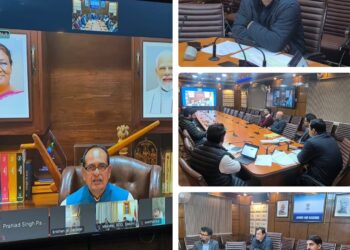 Javid Dar attends review meeting with Union RDD Minister Shivraj Singh Chouhan