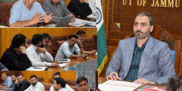 DC Pulwama chairs DLC meeting for forest demarcation and boundary pillar installation