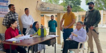 DEO Kathua inspects special camps for Panchayat Electoral roll revision