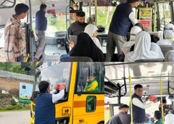 ARTO Bandipora conducts inspection of School Buses; Reinforces Anti-Drug Campaign