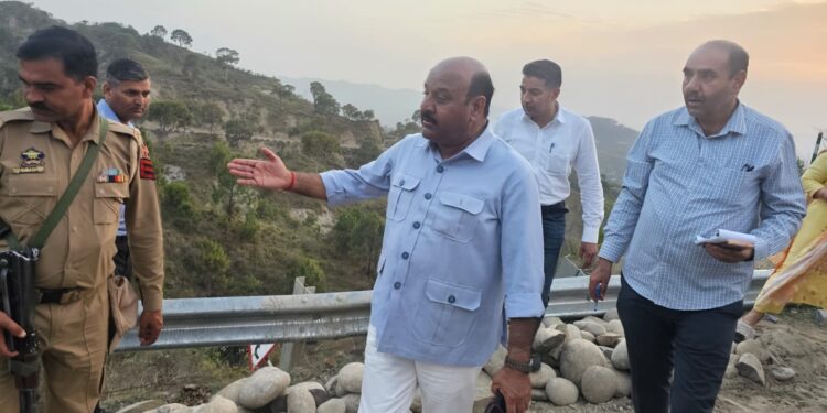 Deputy Chief Minister calls for safety alignment of Ramnagar accident site, says responsibility to be fixed