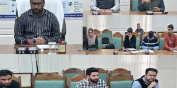 DDC Kupwara chairs DLIC meeting to review Mission YUVA cases