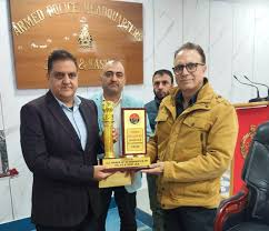 Senior JKAS Officers accorded warm send off on superannuation