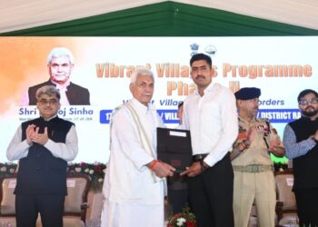 “Vibrant Villages Programme” Lieutenant Governor visited Sariah in Rajouri, inaugurated several development projects