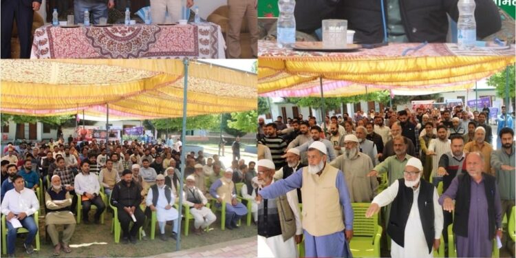 DC Shopian listens to public development issues at Block Diwas Wachi