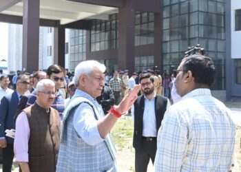 Lieutenant Governor conducts on-site inspection of Shri Amarnath Ji Shrine Board’s Yatri Niwas at Pantha Chowk