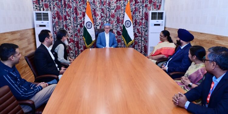 Bank of Baroda delegation calls on CM Omar Abdullah, discusses expansion plans in J&K