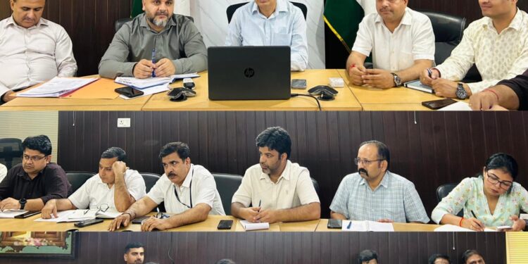 DC Kathua reviews PM-SYM Scheme implementation