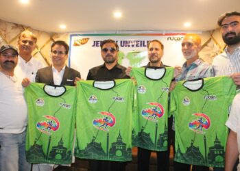 Satish Sharma, Tanvir Sadiq unveil Jersey for Khyber Run, ShahreKhaas 2026