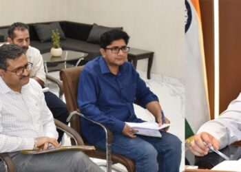 DC reviews progress of MoRTH projects in Udhampur