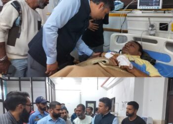 Pahalgam Accident: DC visits injured tourists at GMC Anantnag
