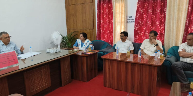 DC Kathua reviews development scenario, implementation of Mission YUVA, HADP in Basohli