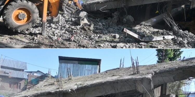 Demolition Drive conducted against Drug Peddler in Yaripora