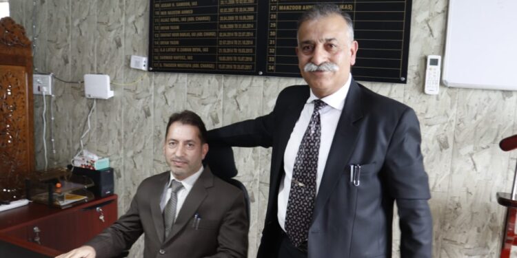 Khurshid Ahmad Shah assumes Charge as Vice Chairman JKLCMA