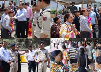 District administration Ramban welcomes Shri Mata Kheer Bhawani Ji pilgrims at Chanderkote
