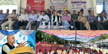 DC Kishtwar listens to public grievances at Block Diwas in Paddar