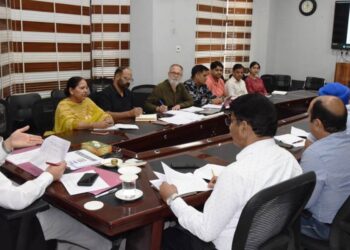 DC reviews TB Mukt Bharat Abhiyan progress in Udhampur
