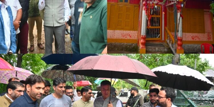 DC Anantnag visits Mata Ragniya Bhagwati Temple Logripora