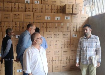 Director Agriculture Kashmir conducts inspection of Pesticide Dealers in Shopian; seizes substandard Pesticides
