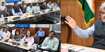 CS reviews impediments, steers measures to accelerate solarisation across J&K