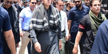 Chief Minister Omar Abdullah joins Youm-e-Ashura mourners at Zadibal