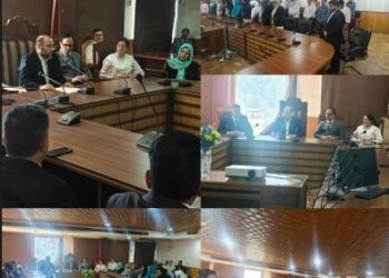 Condolence Meeting held at District Court Srinagar to mourn demise of mother of Justice Sanjeev Kumar