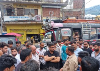ARTO, police conduct joint enforcement-cum-awareness drive on NH-44 in Udhampur